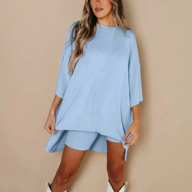 2-Piece Women's T-Shirt and Shorts Set