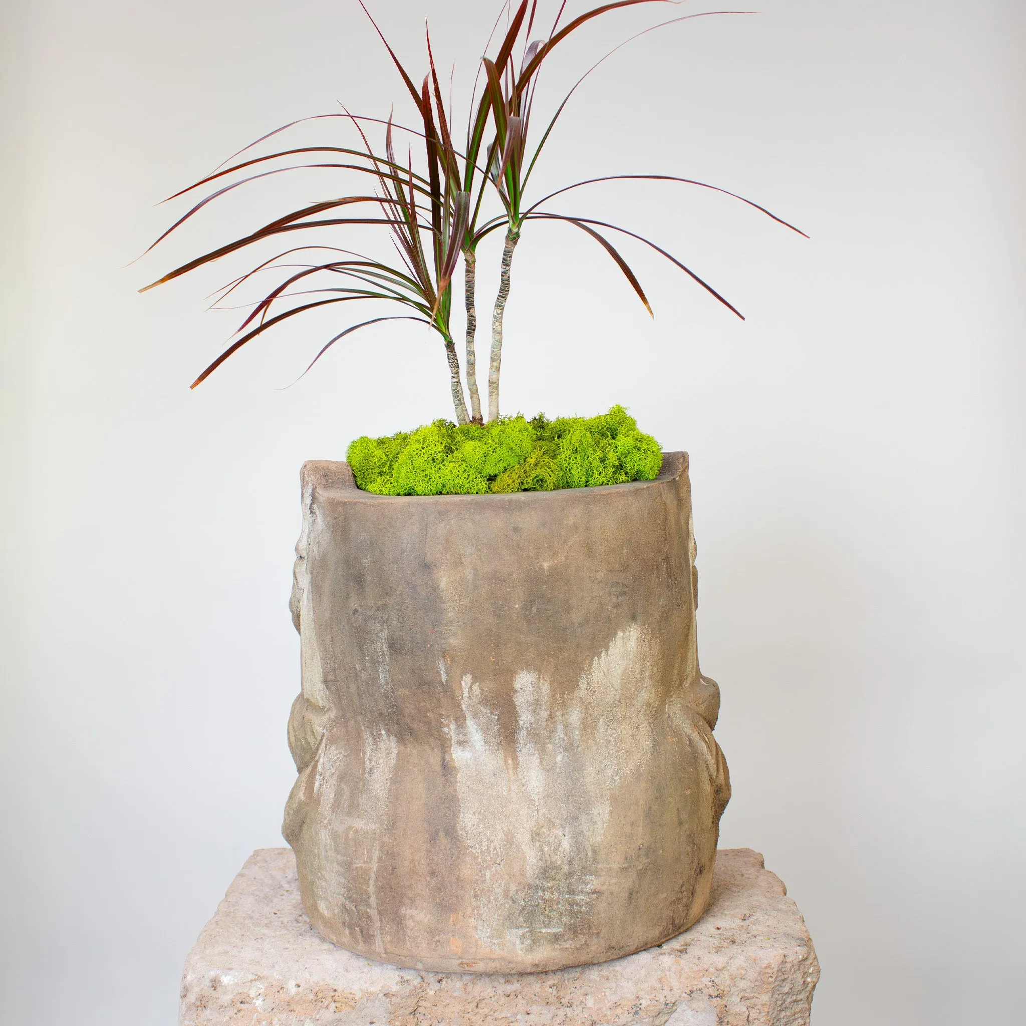Búho Pot. Vintage Terracotta Sculptural Planter.