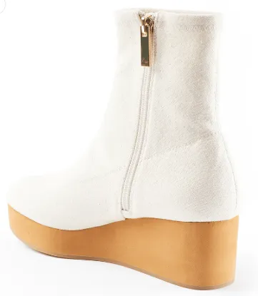 Cecelia Gate Stretch Boot