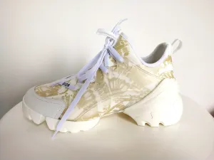 Christian Dior Ivory/Gold D-Connect Sneaker