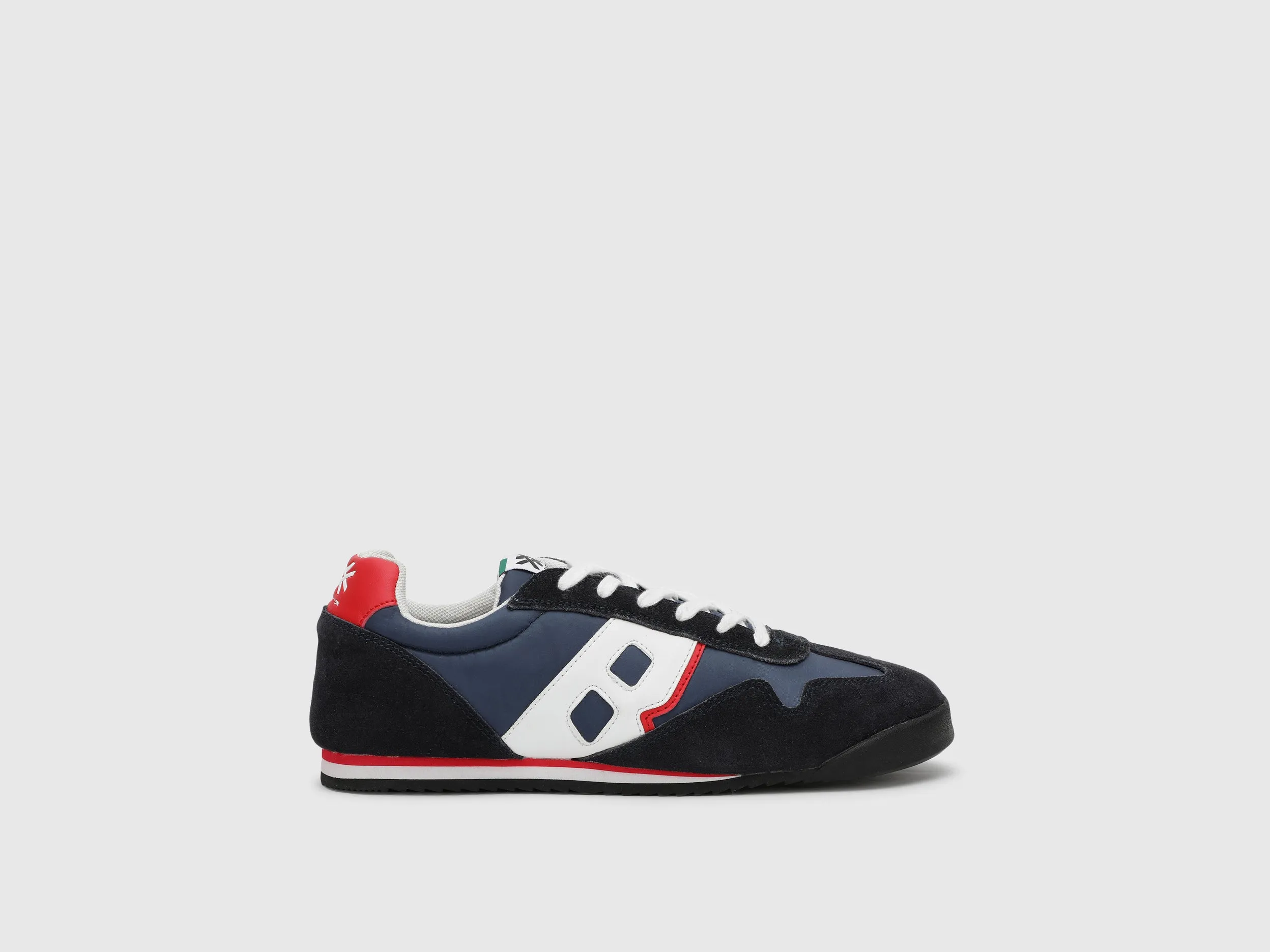 Colorblocked Casual Sneakers