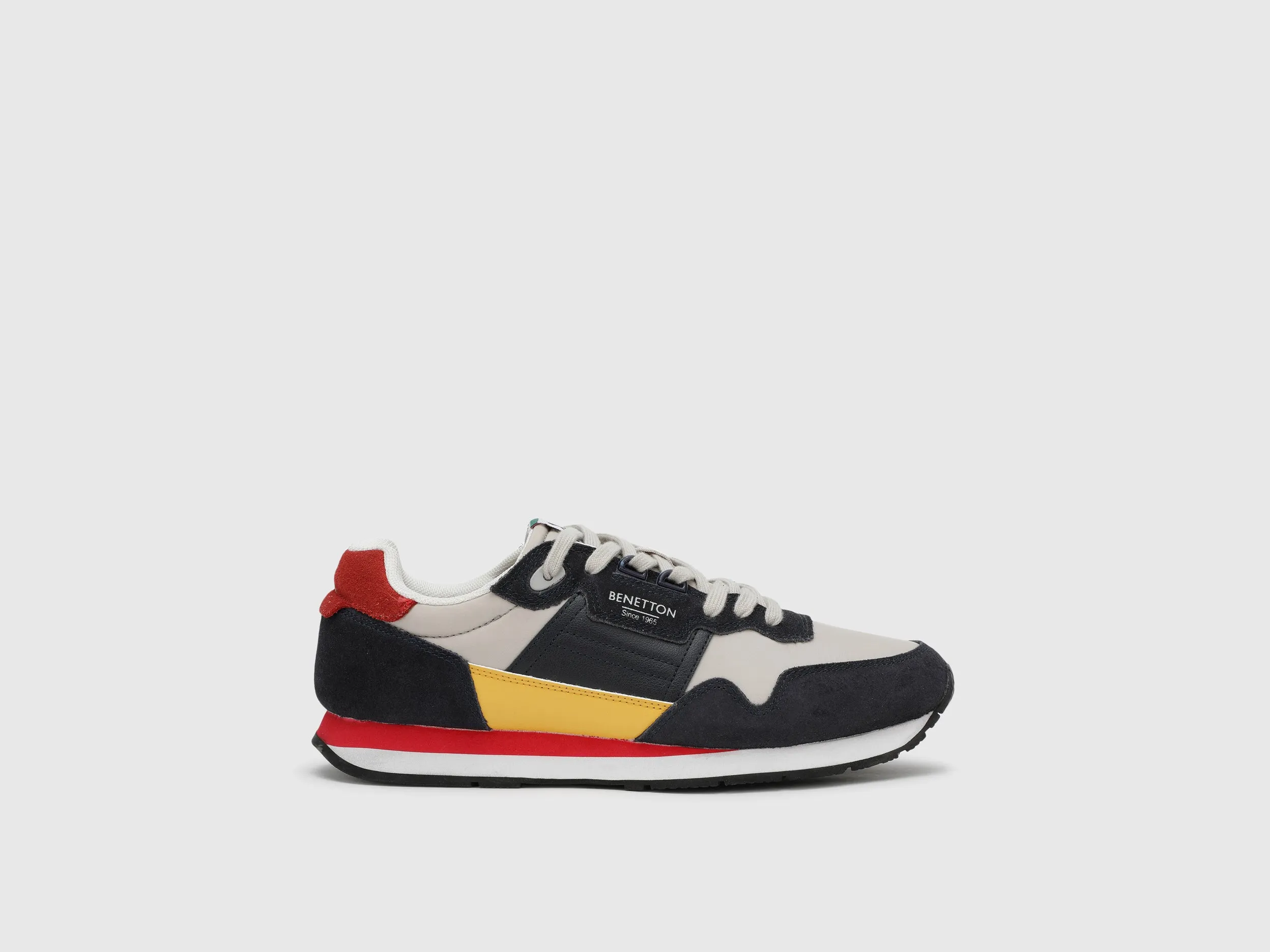 Colorblocked Casual Sneakers