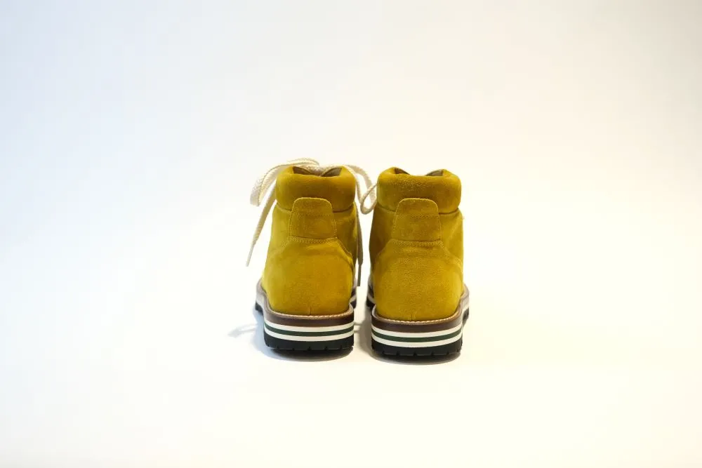 Cortina W