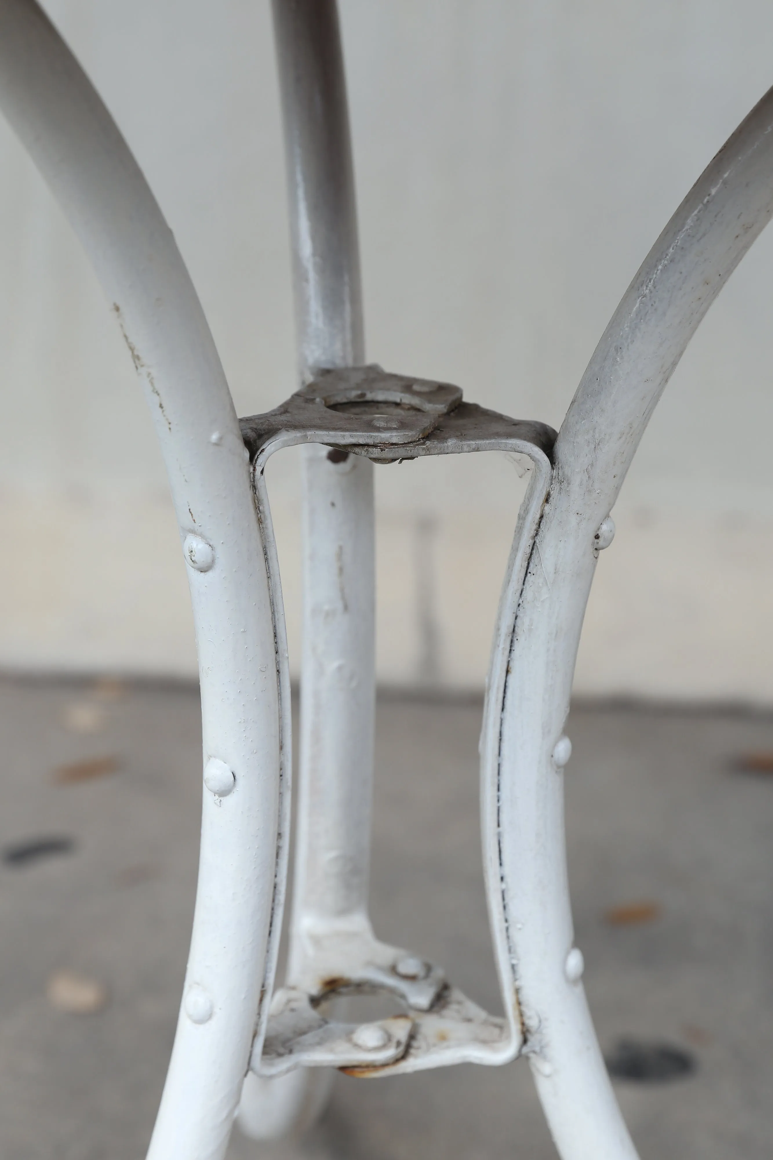 Early 20th Century Painted White Metal Outdoor Garden Patio Table