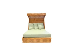 Exceptional Vintage Wicker Daybed