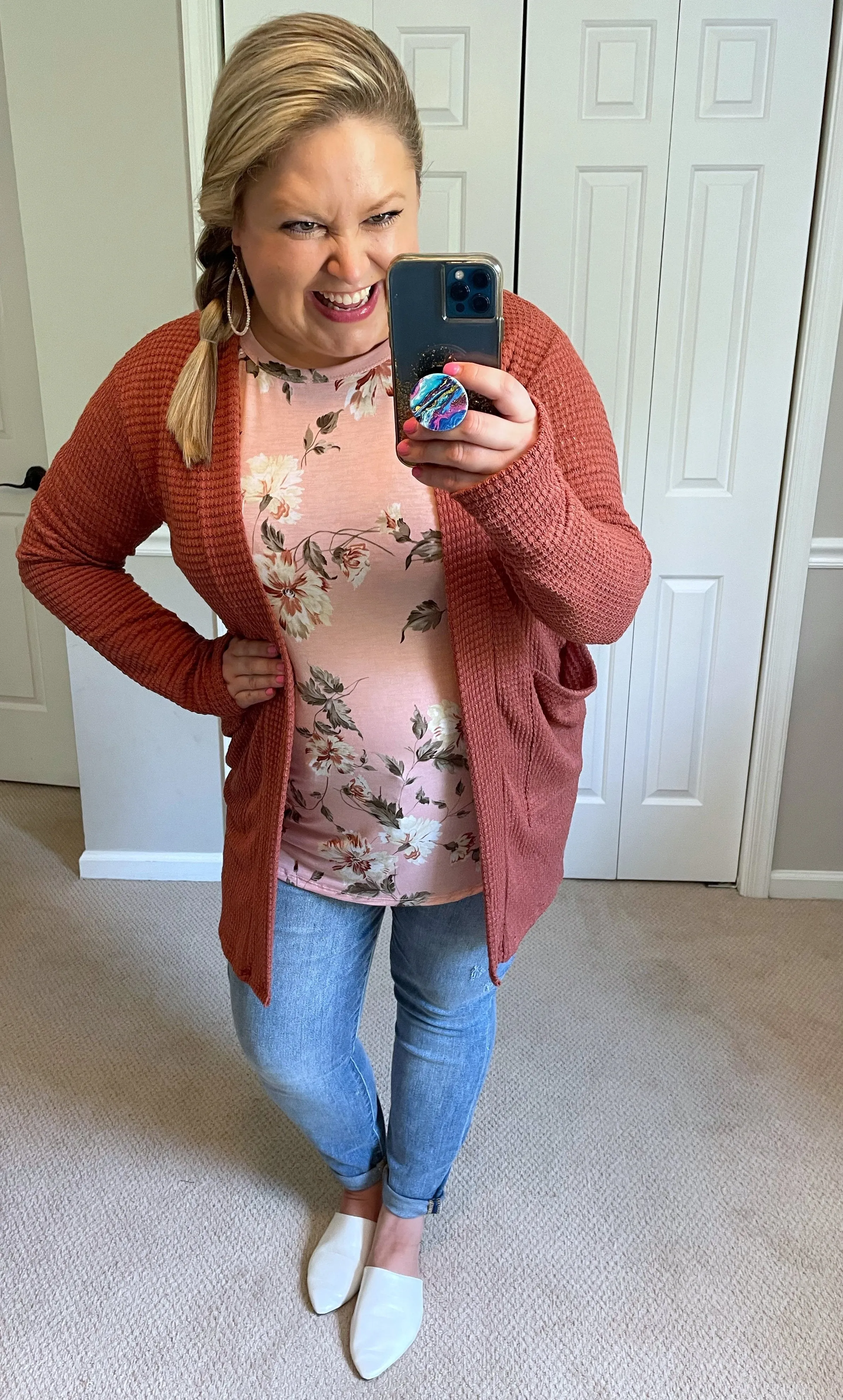 Floral Lace Raglan-Sleeve Top in Blush