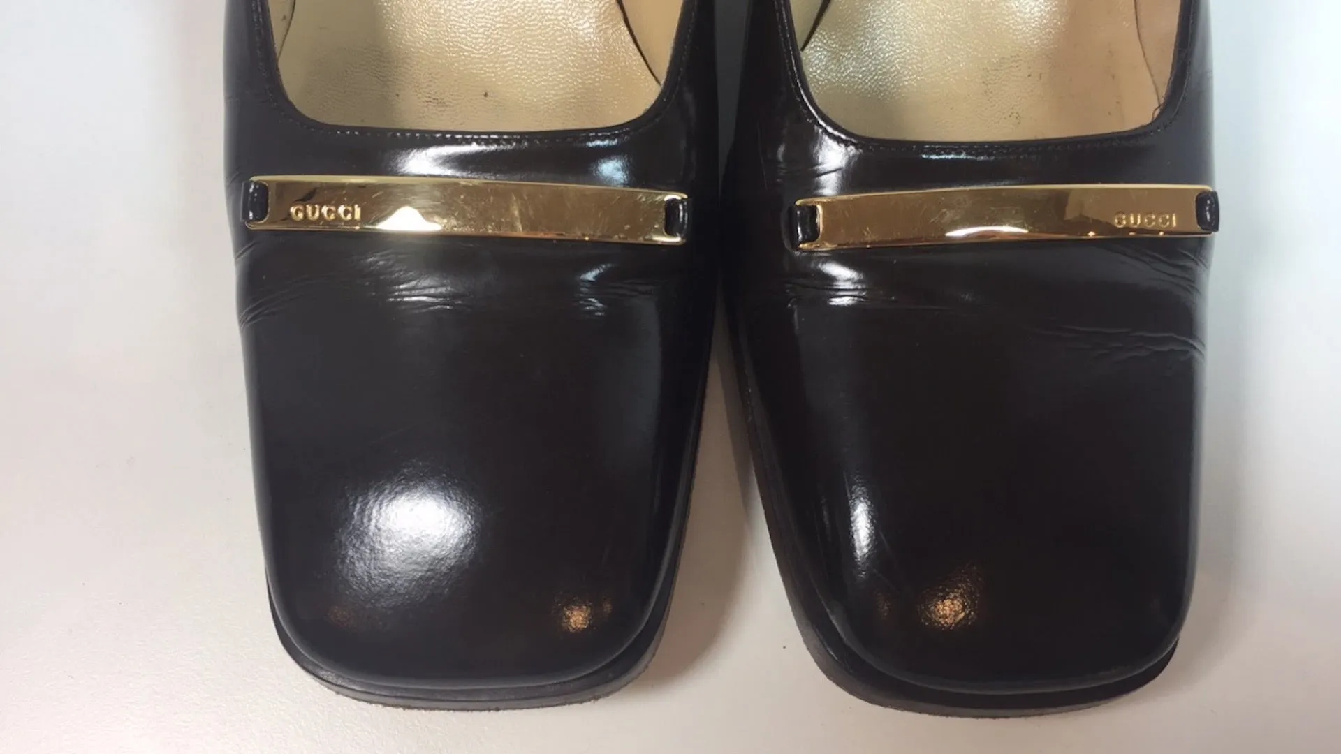 GUCCI Brown Patent Leather Gold Logo Block Heel With Box Size 7 1/2