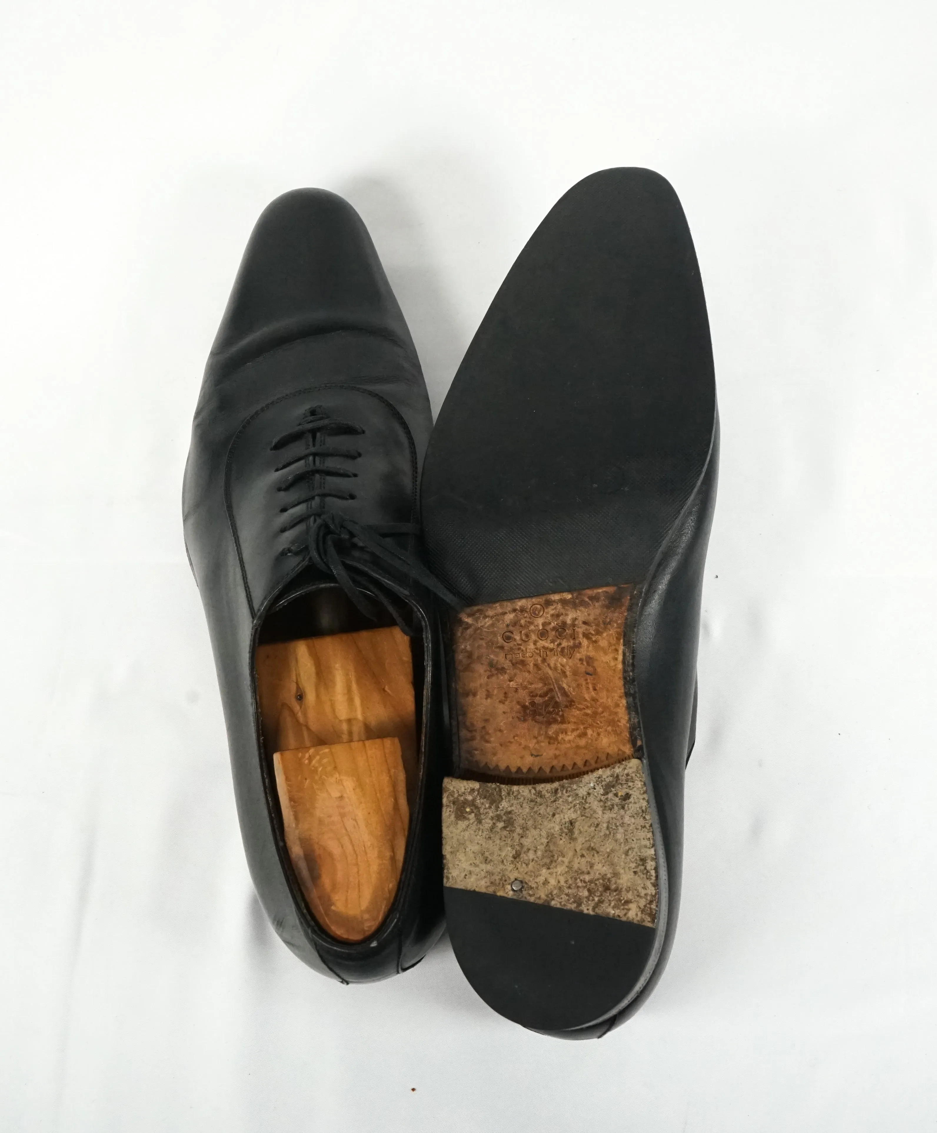 GUCCI - Interlocking GG Logo Heel Slim Silhouette Oxfords - 9.5