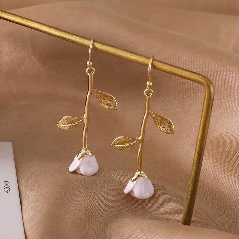 just-lil-things-drop-earring-white-earring-jlt10516