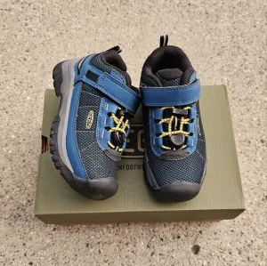 Keen Targhee sports sneaker Toddler boys 8