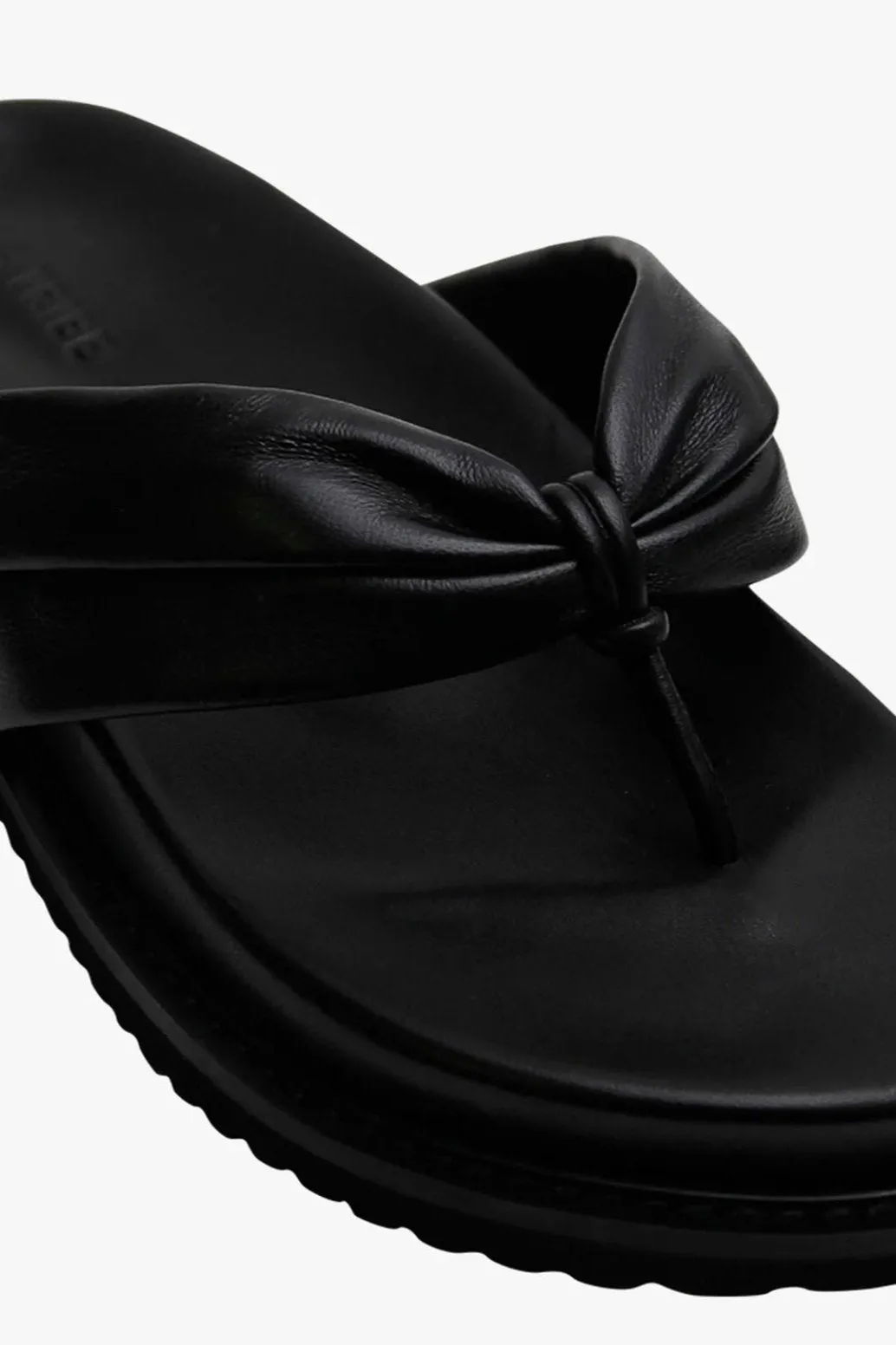 La Tribe Wynn Thong Black