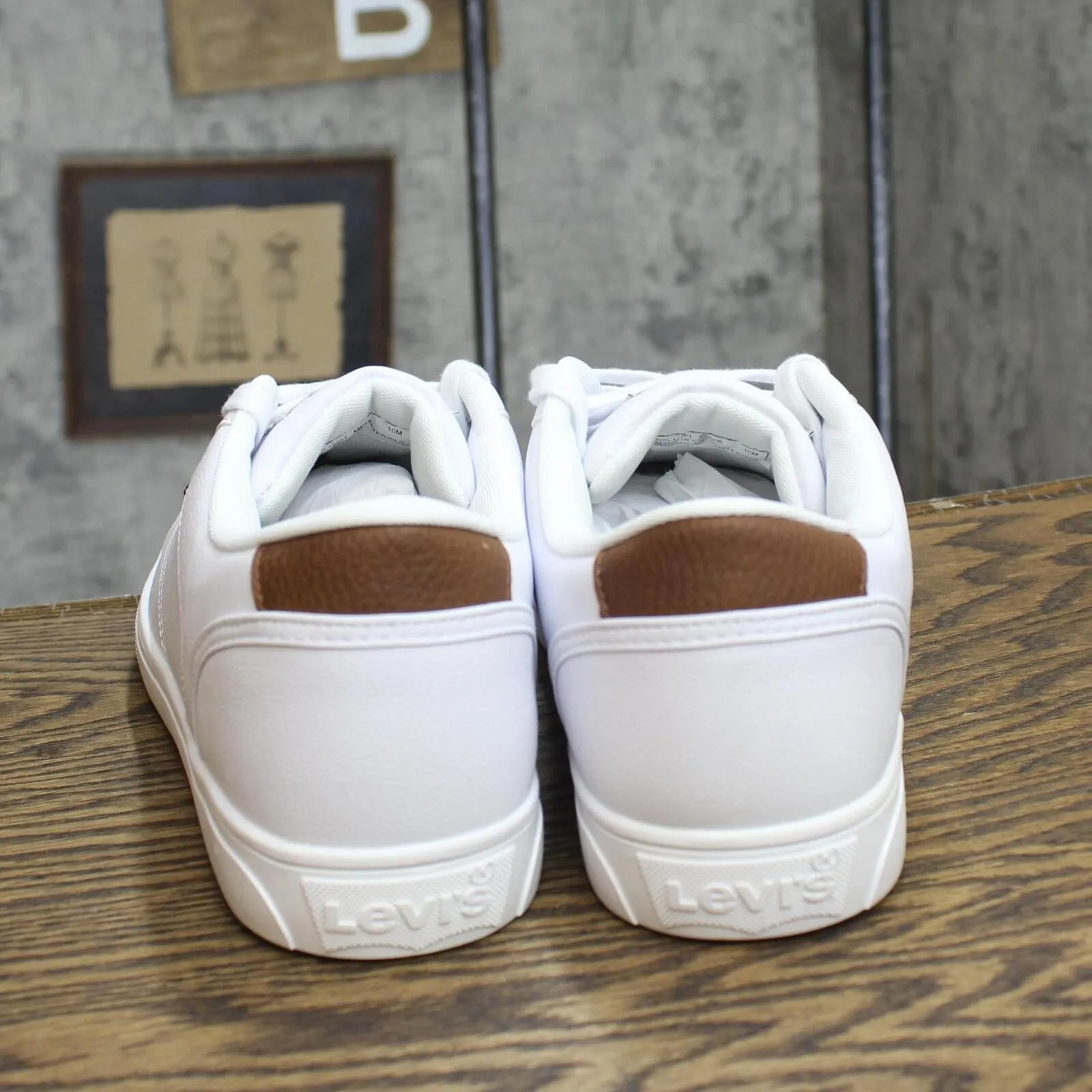 Levi's Mens Jeffrey Synthetic Leather Casual Lace Up Sneaker White 10M