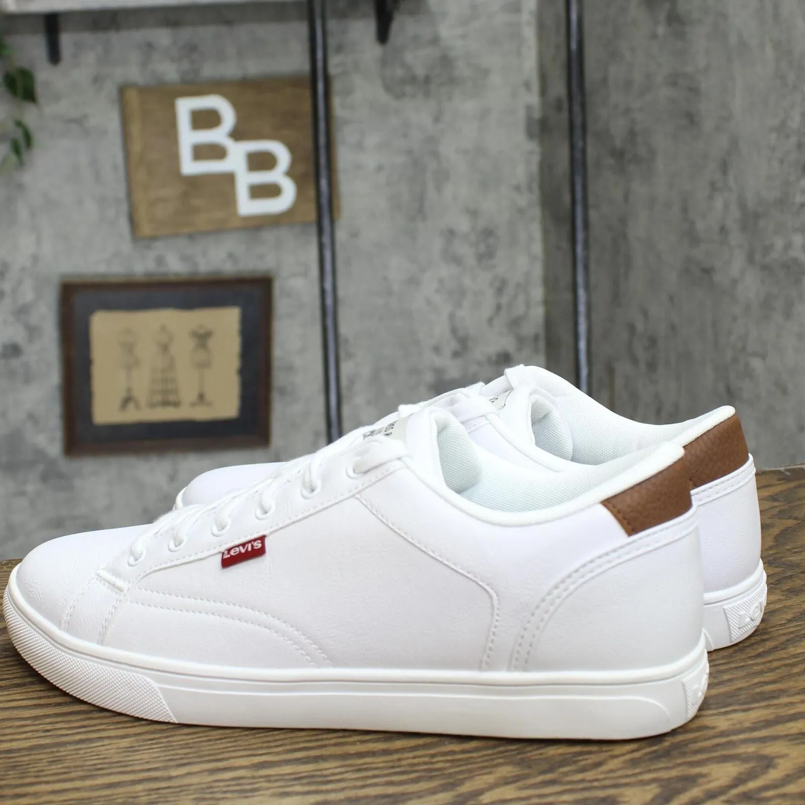 Levi's Mens Jeffrey Synthetic Leather Casual Lace Up Sneaker White 10M