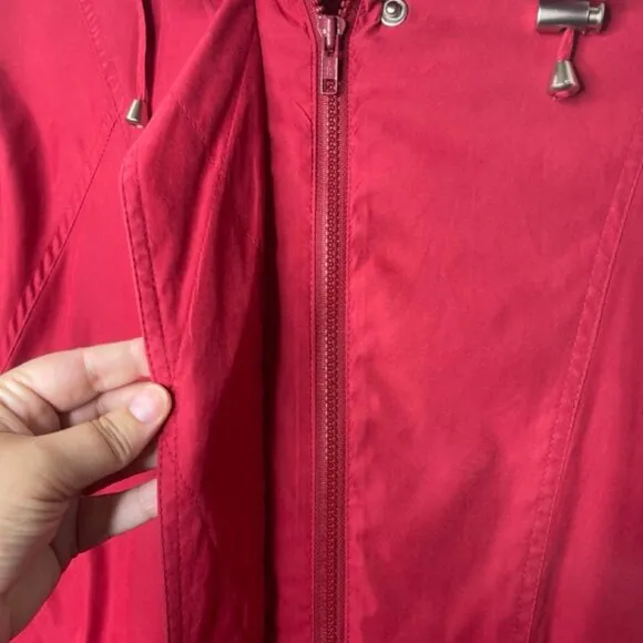 LONDON FOG | Red Zip Up Lightweight Jacket | Size M