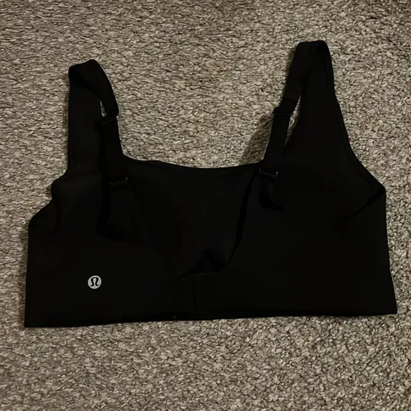 Lululemon align bra. 10 A/B