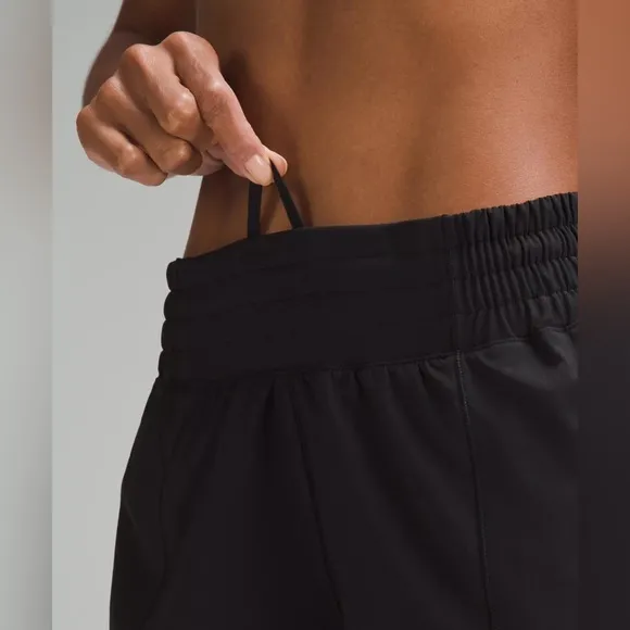 LULULEMON X PELOTON Hotty Hot Short LR