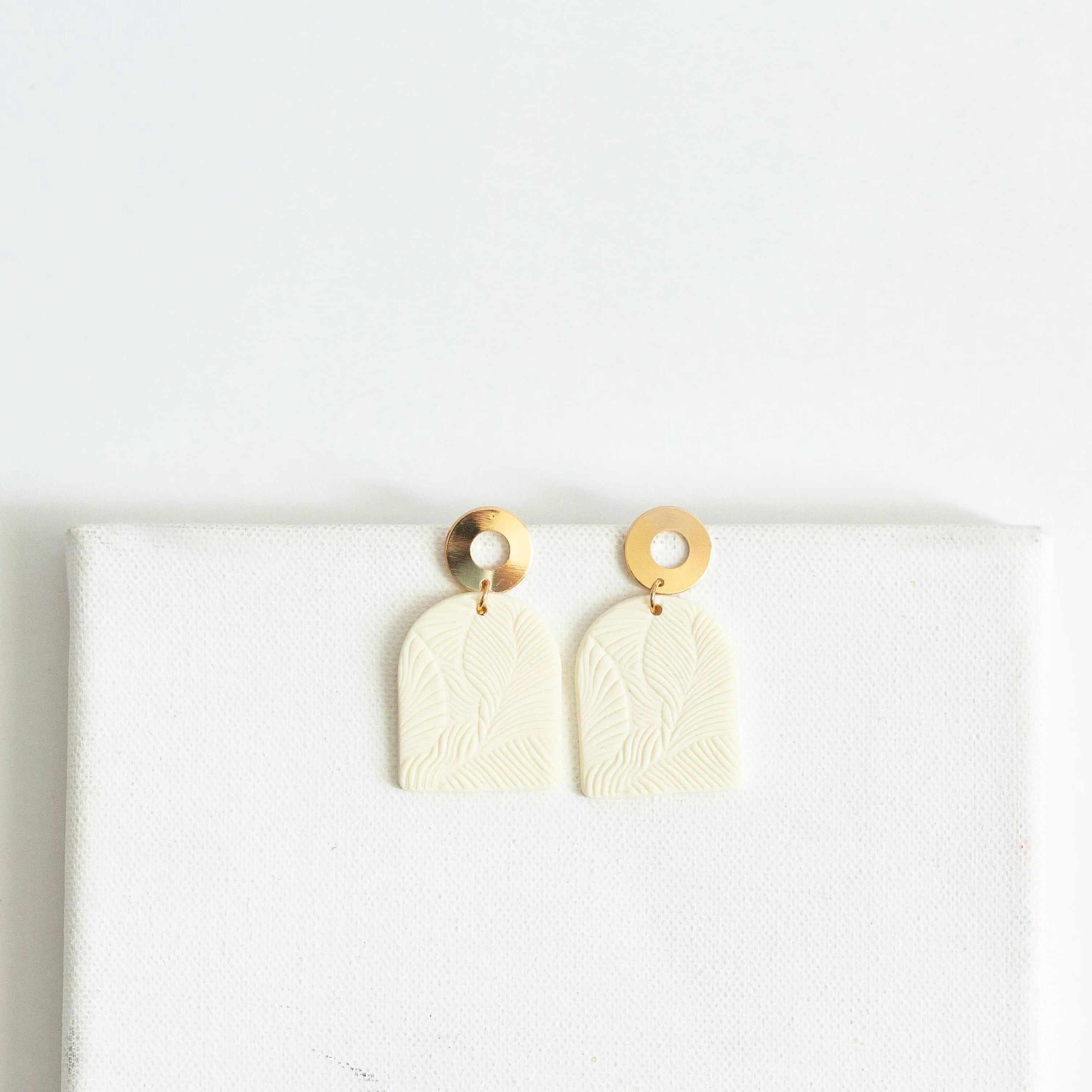 Madison Earring - Cream