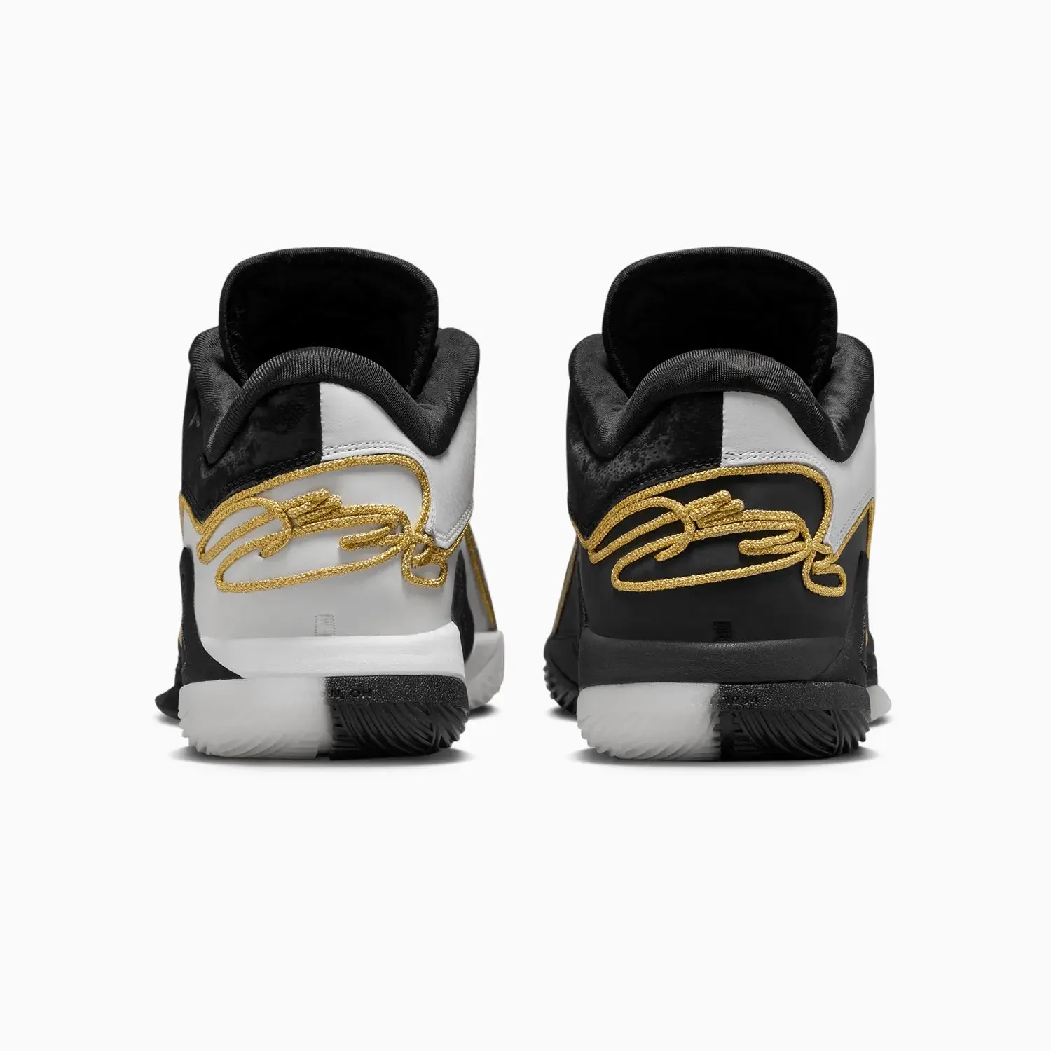 Men's LeBron XXII "Mogul"