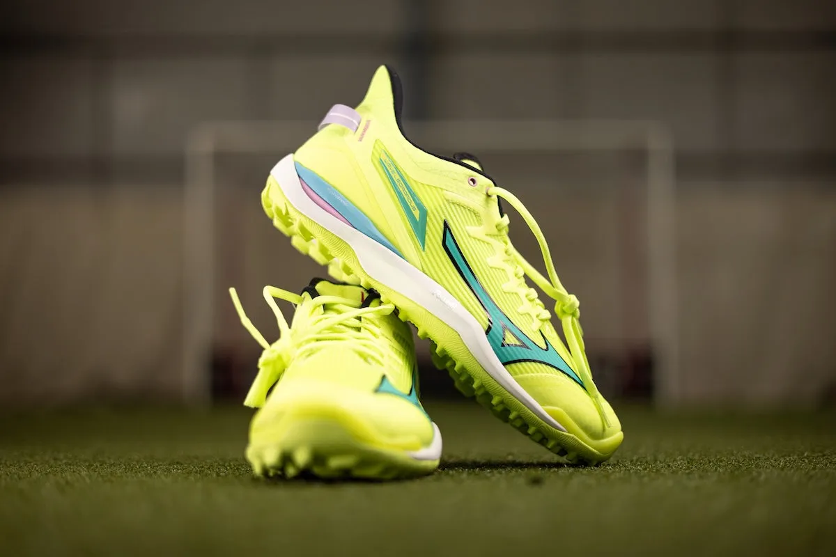 Mizuno Wave Leopardus Hockey Shoes Neo Lime