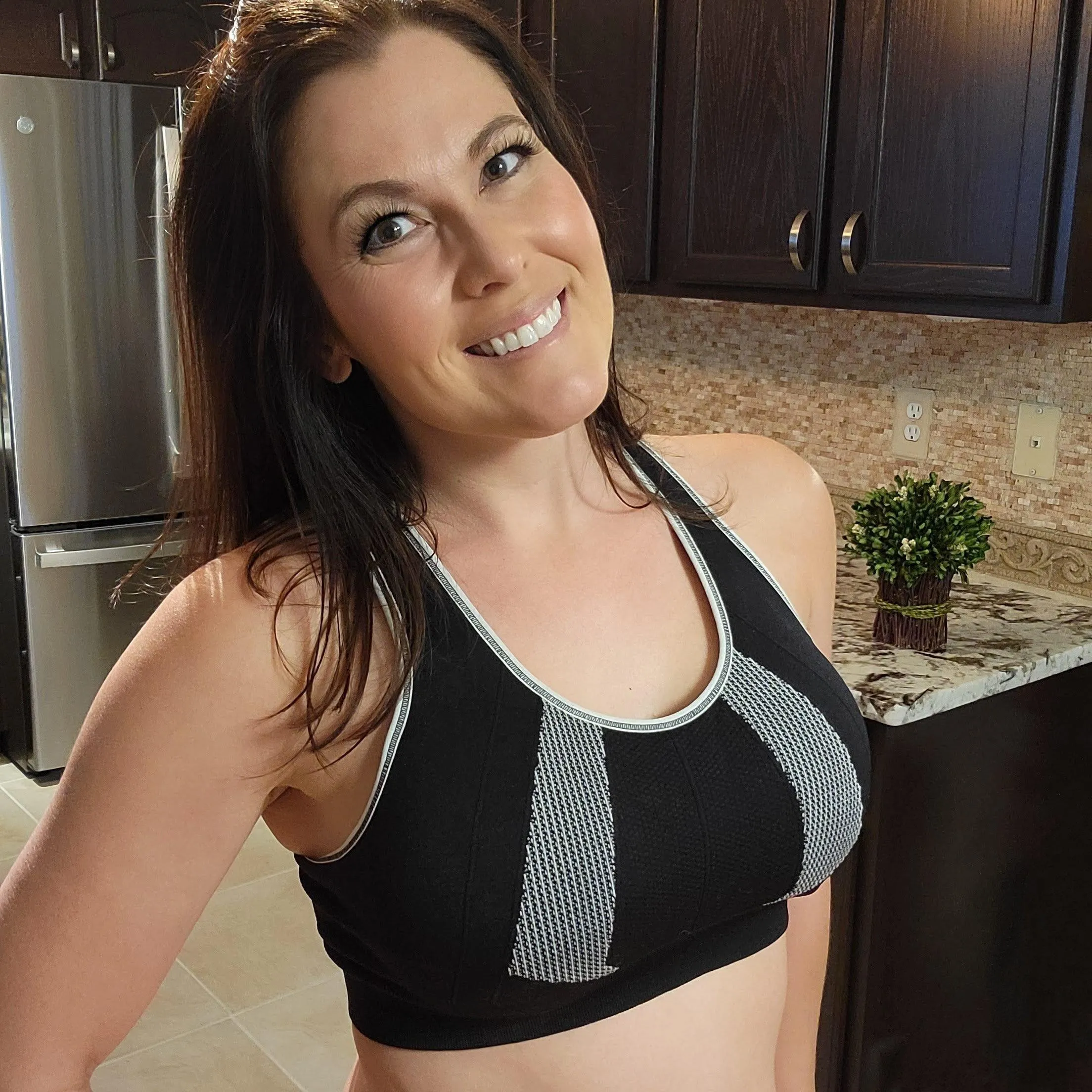 Mono B AT2575 Black Seamless Padded Sports Bra