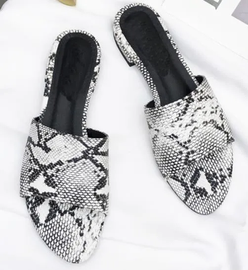 New Women sandals Fashion casual comfortable Woman shoes