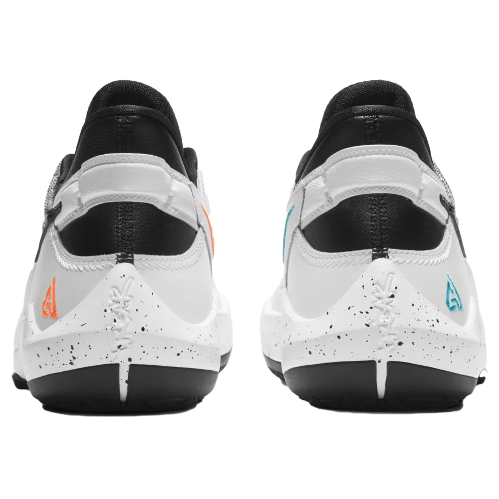 Nike Freak 2 Big Kids' Basketball Shoe