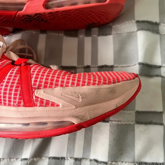 Nike Lebron Witness VII 7 Bright Crimson Basketball Shoes
