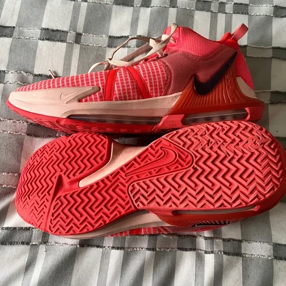 Nike Lebron Witness VII 7 Bright Crimson Basketball Shoes