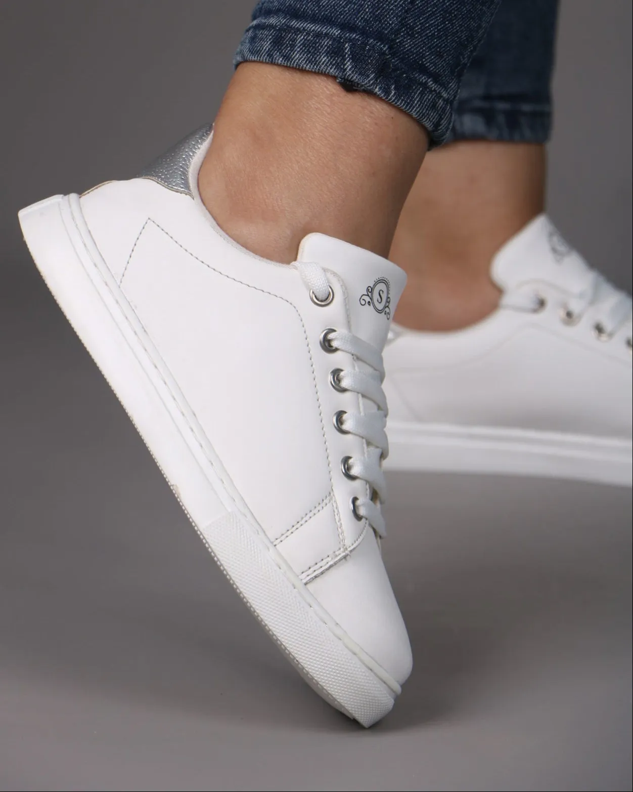 Nova Sneaker 4126