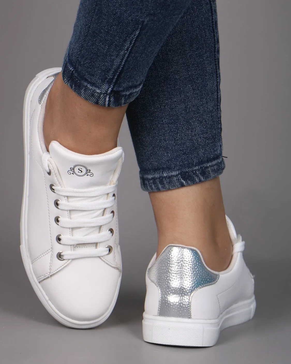 Nova Sneaker 4126