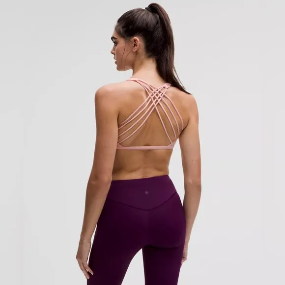 NWT Lululemon Free to Be Bra Wild Light Support A/B - Strawberry Milkshake - 8