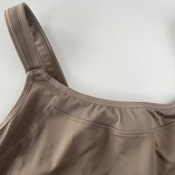 NWT Syrokan Wirefree High Impact Maximum Support Sports Bra size 40DD