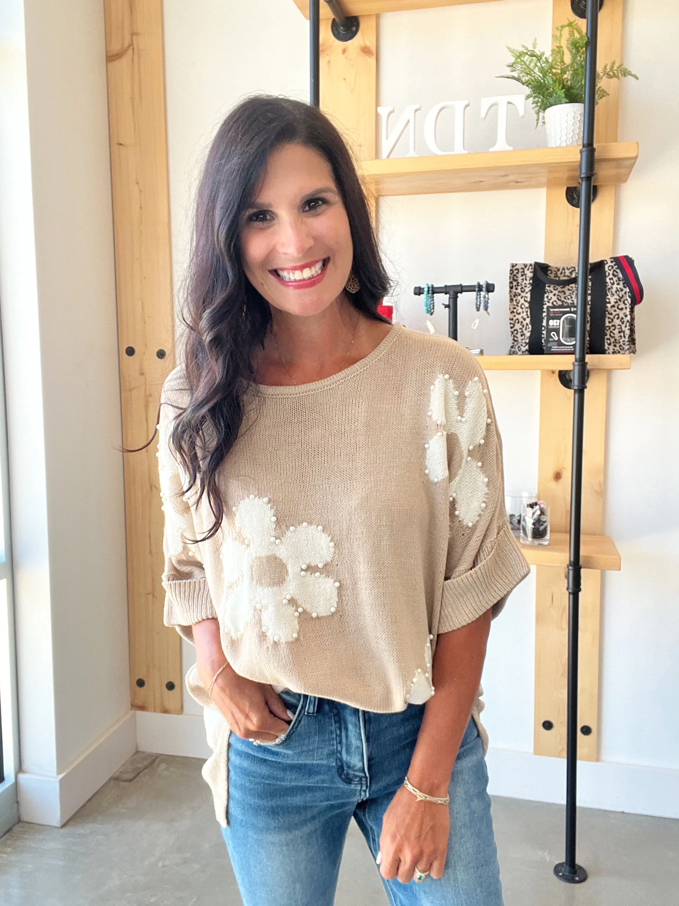 Pearl Flower LIghtweight Sweater in Oatmeal