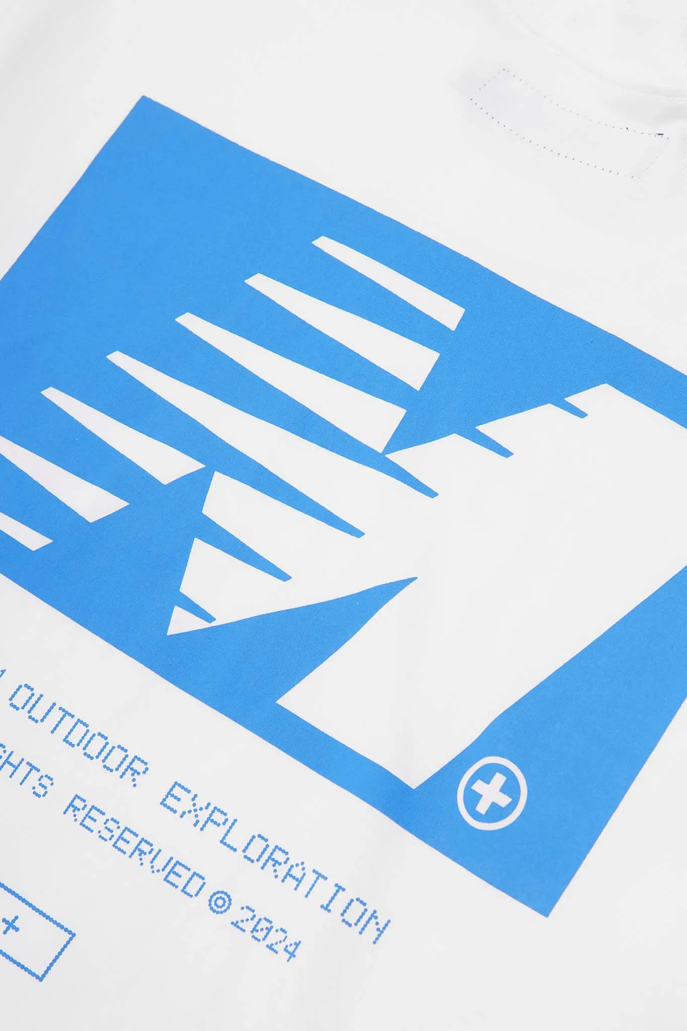 "OUTDOOR EXPLORATION" TEE IN COBALT BLUE