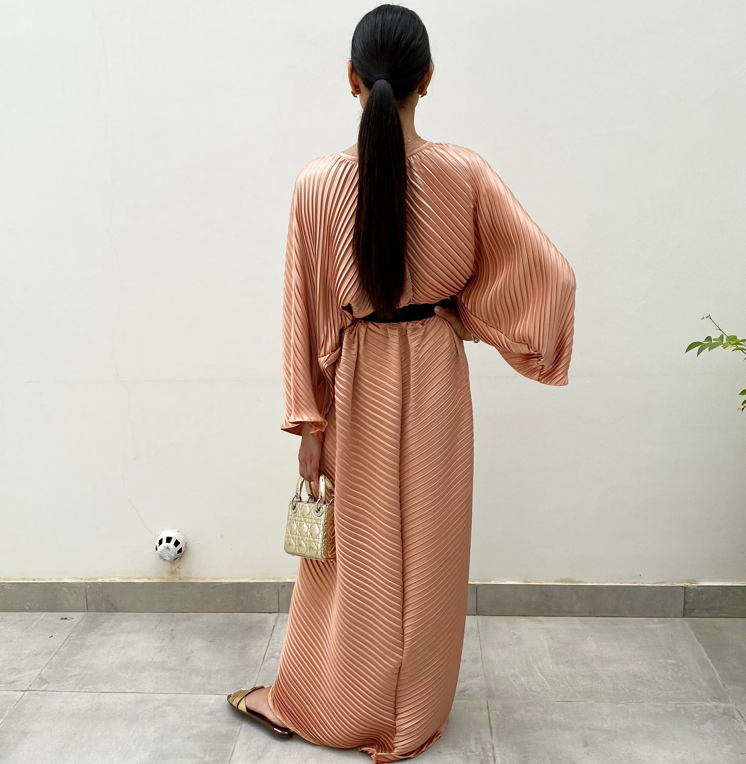 RAM20 CORAL PLEATED KAFTAN WITH CONTRAST BELT