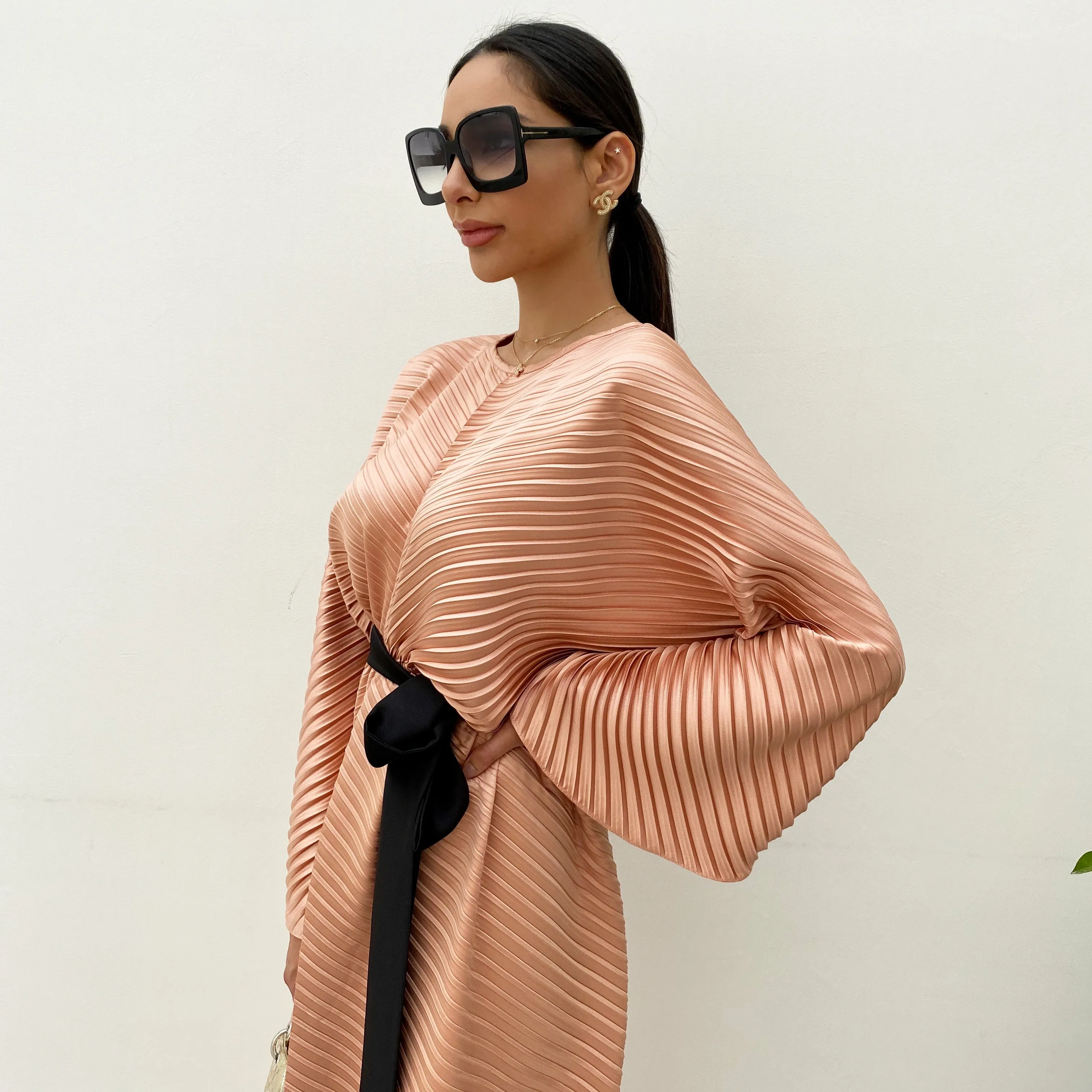 RAM20 CORAL PLEATED KAFTAN WITH CONTRAST BELT