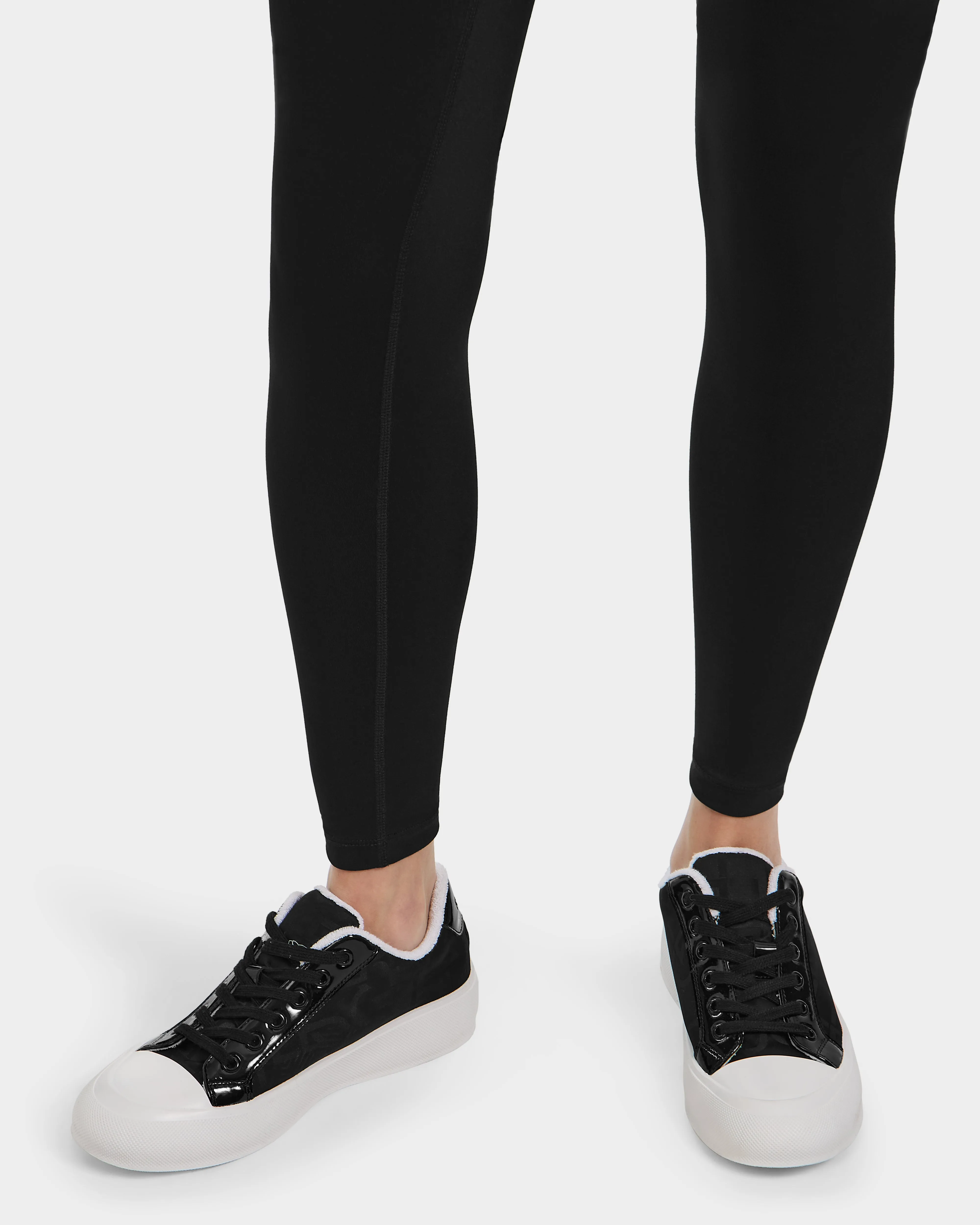 RIMA - 8225001 Black Pattern