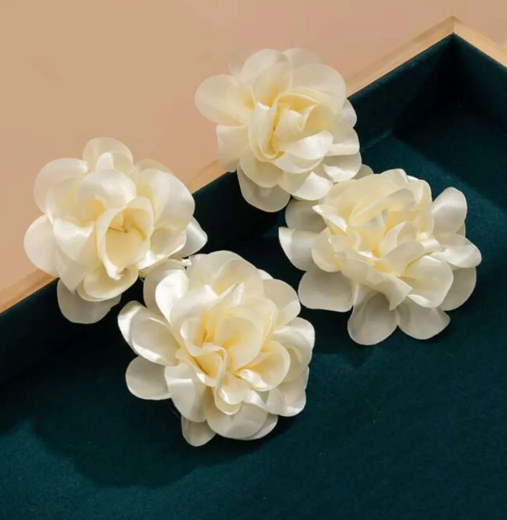 ROSANNE FLORAL EARRINGS