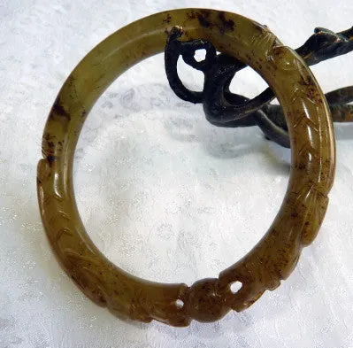 Sale-Dynasty Style "2 Dragons Play Pearl" Chinese Jade Bangle Bracelet 64.5 mm (DC150)