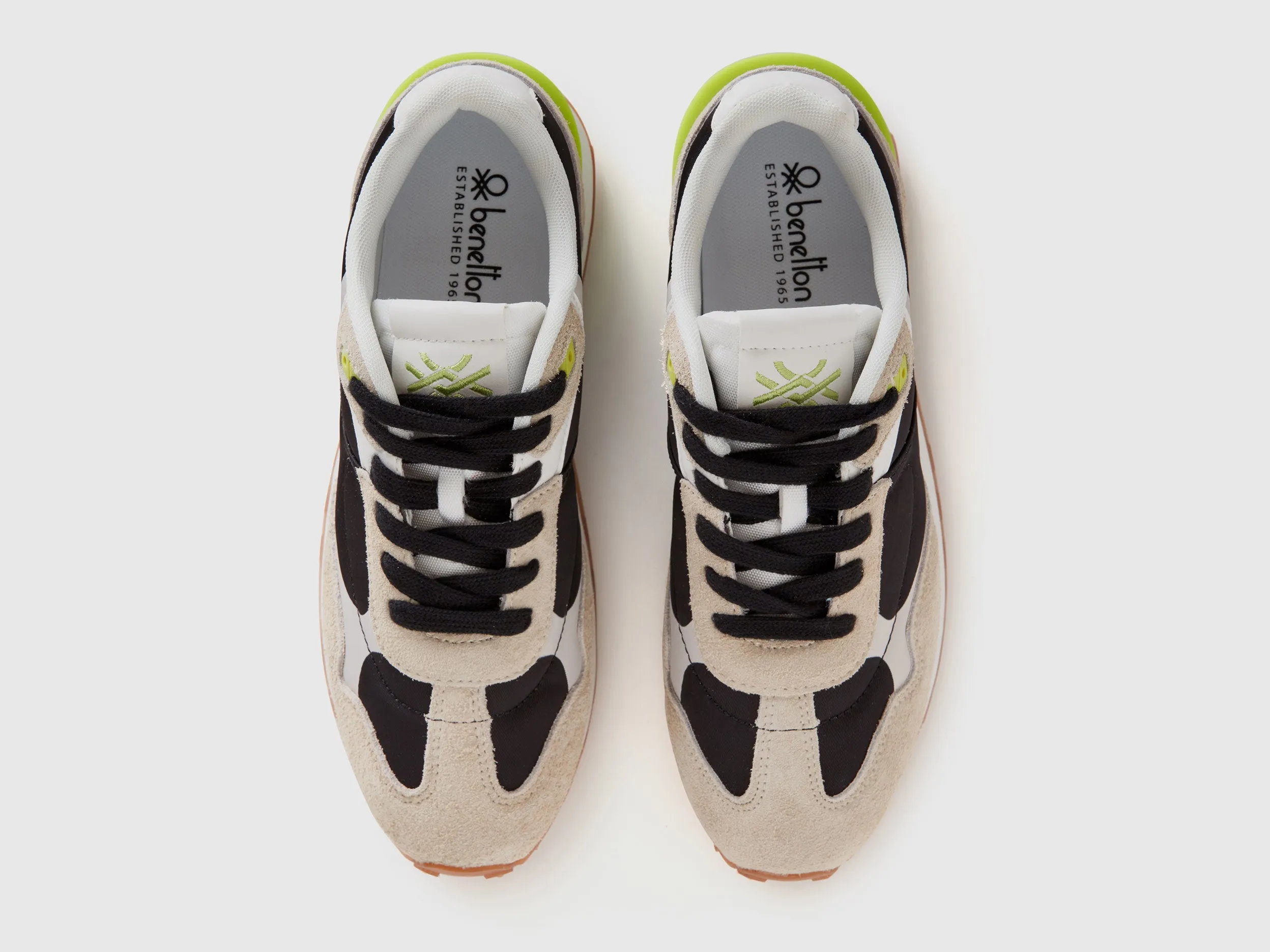 SNEAKERS IN NYLON AND LEATHER