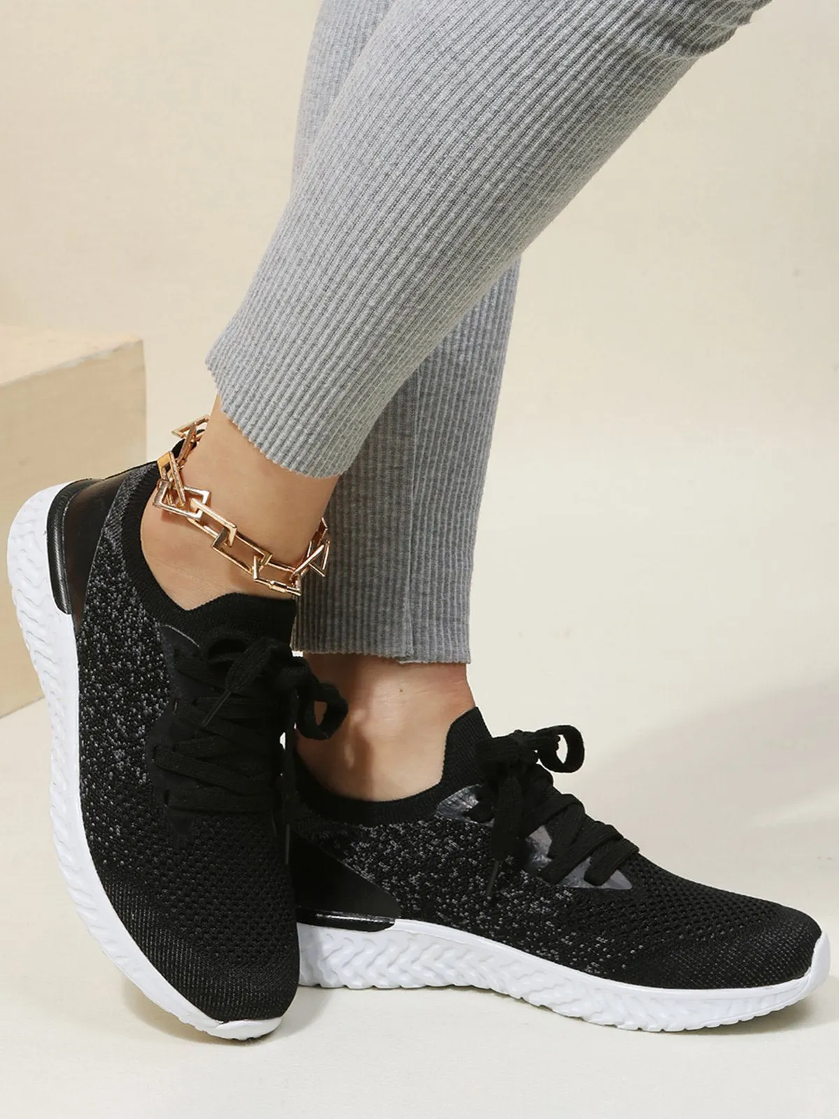 Solid Color Breathable Simple Casual Flyknit Sports Running Shoes