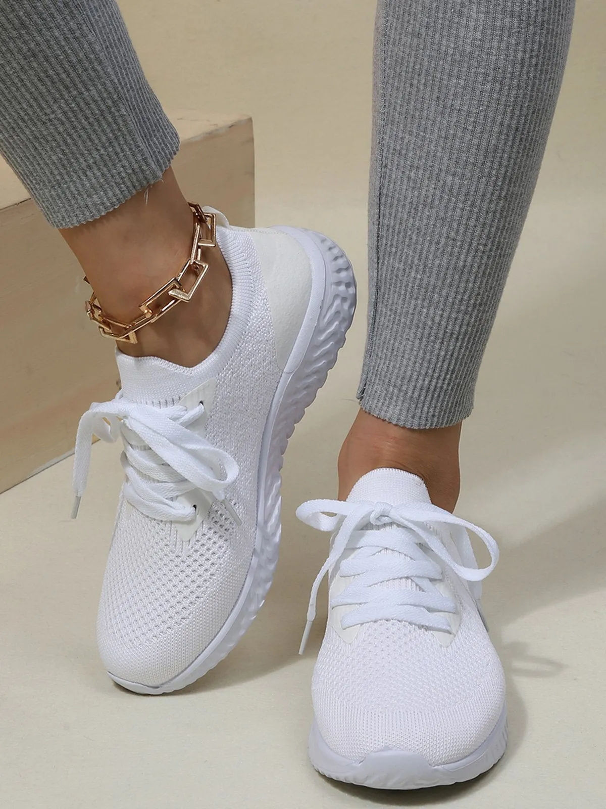 Solid Color Breathable Simple Casual Flyknit Sports Running Shoes