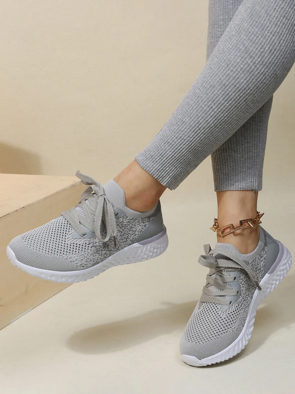 Solid Color Breathable Simple Casual Flyknit Sports Running Shoes