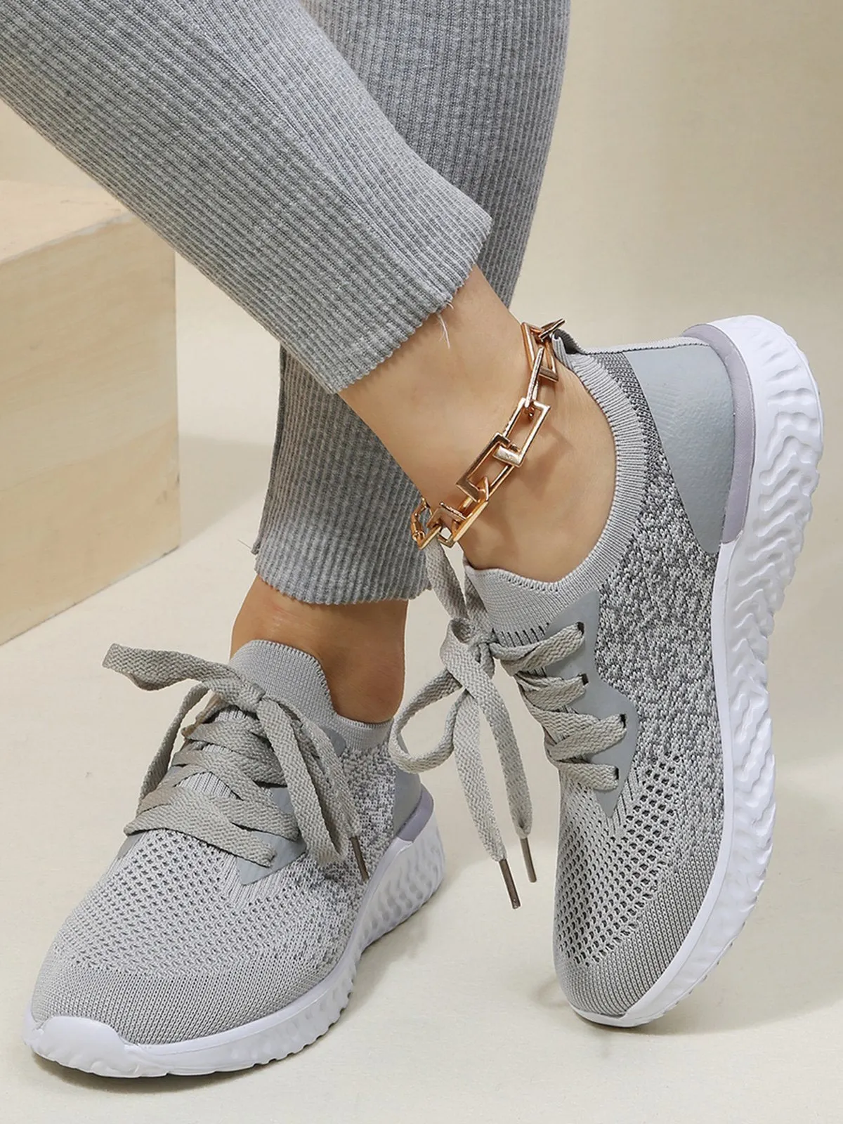 Solid Color Breathable Simple Casual Flyknit Sports Running Shoes