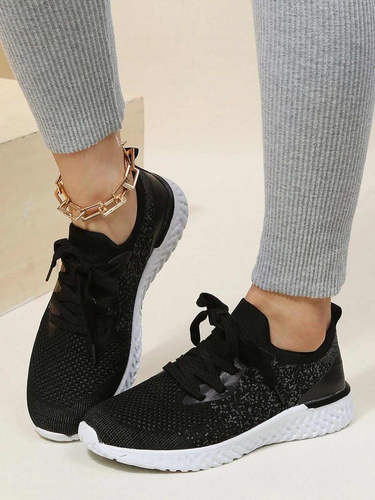 Solid Color Breathable Simple Casual Flyknit Sports Running Shoes