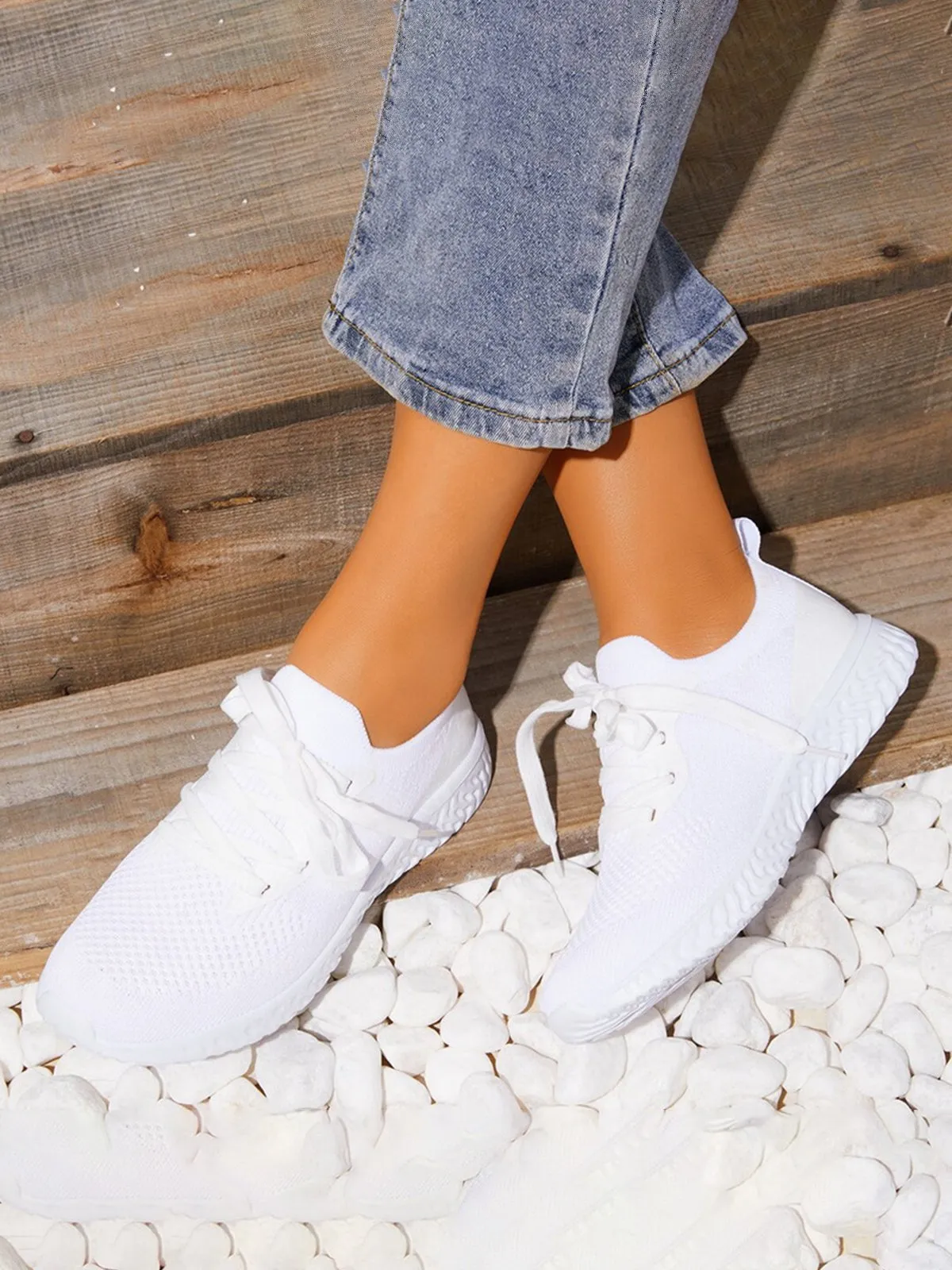 Solid Color Breathable Simple Casual Flyknit Sports Running Shoes