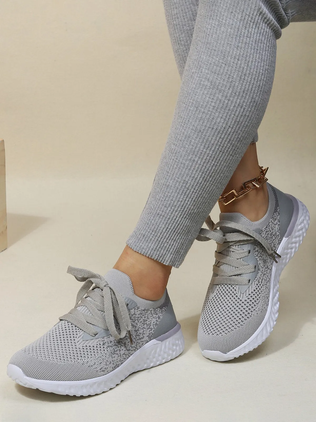 Solid Color Breathable Simple Casual Flyknit Sports Running Shoes