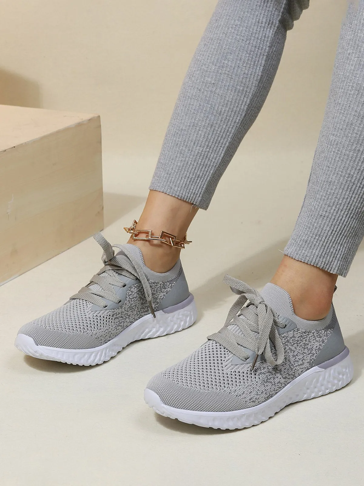 Solid Color Breathable Simple Casual Flyknit Sports Running Shoes