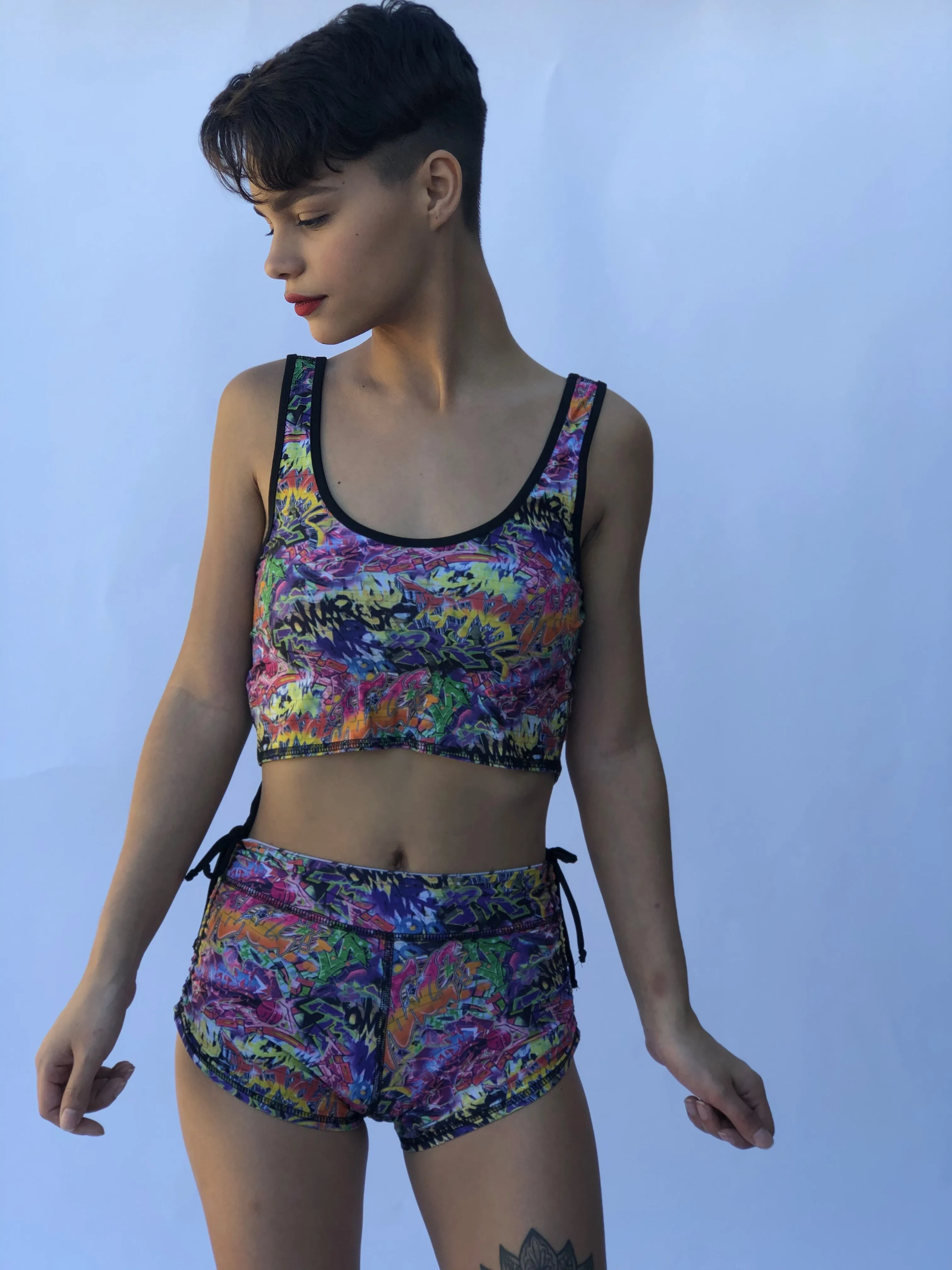 SPORTS BRA BRALET GRAFFITI/ BUNS OF STEEL