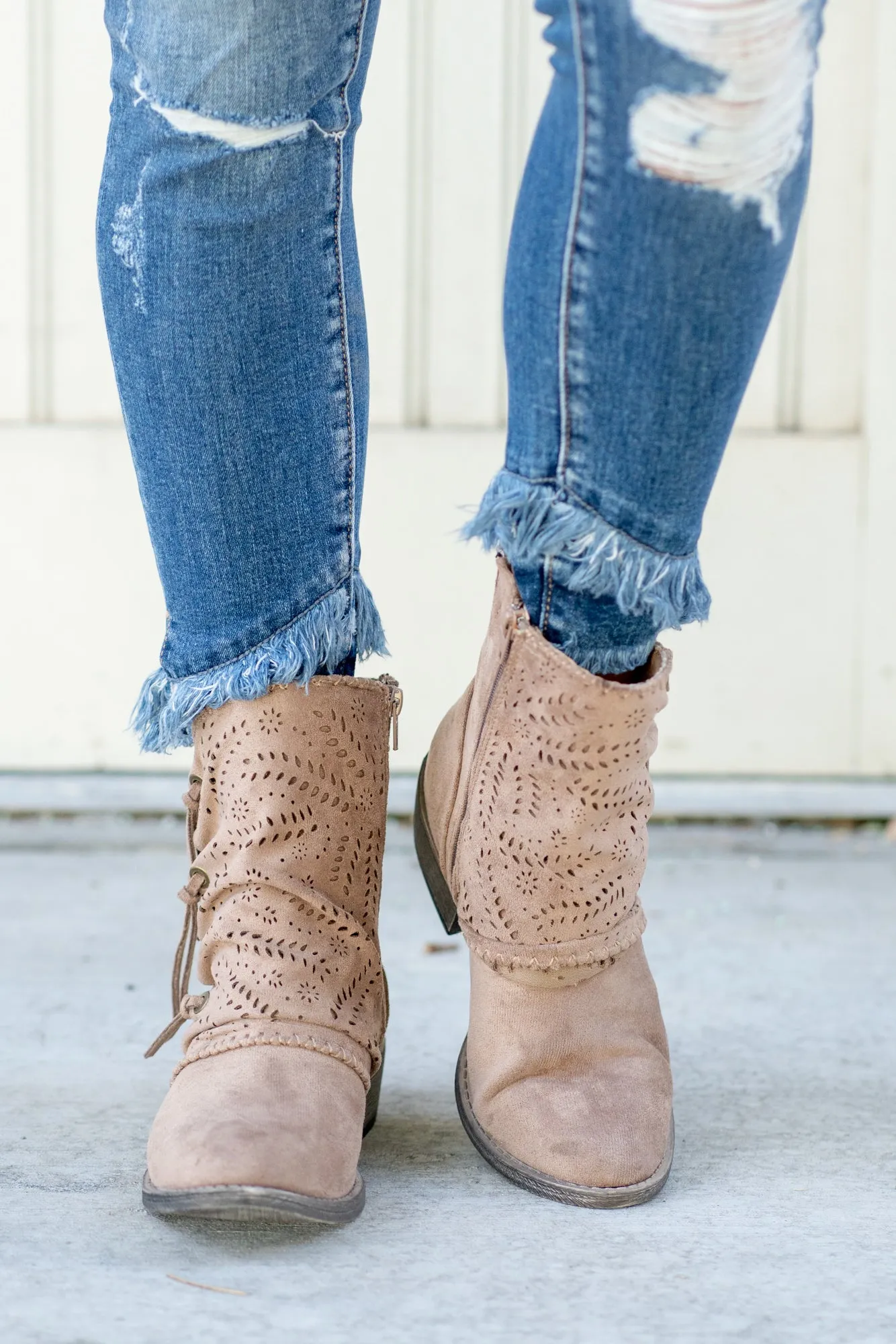 Sydney Lace Tied Booties - Taupe